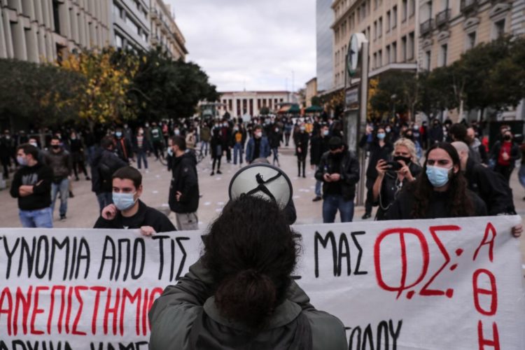 Οριστική ακύρωση των σχεδίων της κυβέρνησης για τοποθέτηση αστυνομικών δυνάμεων στις σχολές μας!