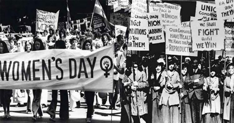 Χρειάζεται γυναικεία ομάδα στη [νέα συλλογικότητα];