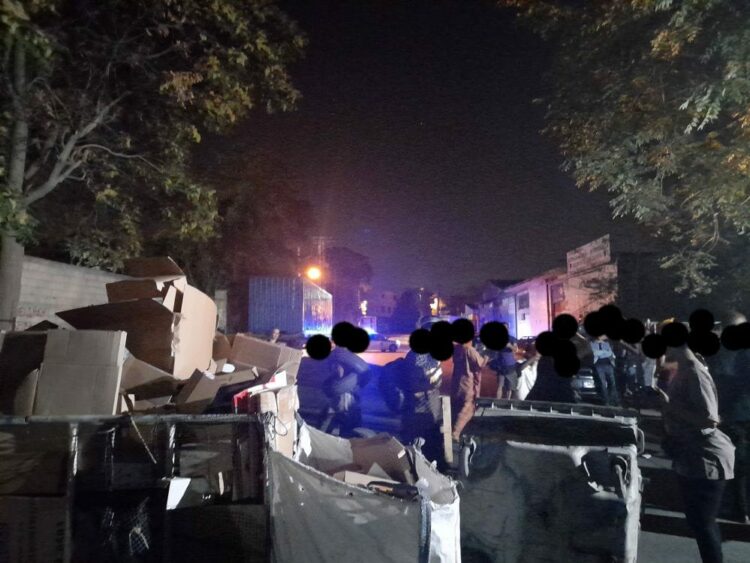 Αλληλεγγύη στους κατοίκους της δομής του Ελαιώνα