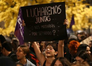 Θα παλέψουμε ενωμένες/α ή θα μας σκοτώνουν ξεχωριστά