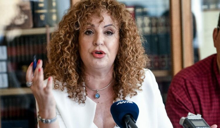 Δίπλα στην Αντωνία, δίπλα στους αγωνιστές δικηγόρους