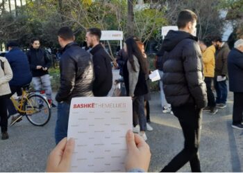 Τα μυαλά και οι καρδιές μας είναι μαζί, το μελλόν ανήκει σε όλους μας!