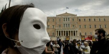 Όχι στην υποβάθμιση των πτυχίων των καλλιτεχνικών σχολών!