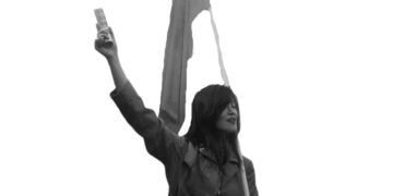 «Και όσο τα αστέρια θα μου δείχνουν το δρόμο που πήρα, θα σιγοτραγουδάω όλα αυτά που με δίδαξε η πείρα»