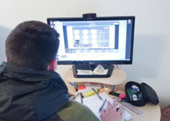 Η τηλεκπαίδευση δεν είναι εκπαίδευση!