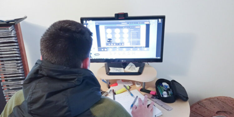 Η τηλεκπαίδευση δεν είναι εκπαίδευση!