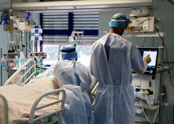 Να γκρεμίσουμε τα απάνθρωπα και βάρβαρα σχέδια τους για την υγεία