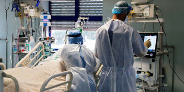 Να γκρεμίσουμε τα απάνθρωπα και βάρβαρα σχέδια τους για την υγεία