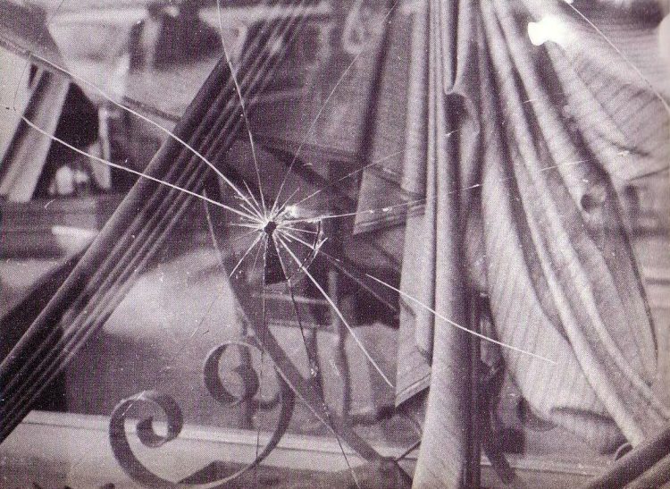 Πενήντα χρόνια πέρασαν και το “Πολυτεχνείο” εξακολουθεί να διατηρεί στο ακέραιο τα πολιτικά του γνωρίσματα.