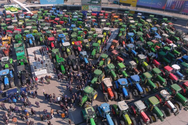 Αλληλεγγύη και στήριξη μέχρι τη νίκη του αγώνα των αγροτών!