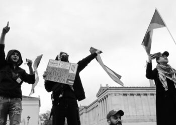 Στο δρόμο γεννιούνται συνειδήσεις