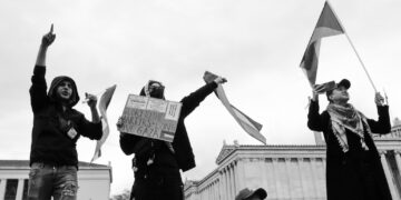 Στο δρόμο γεννιούνται συνειδήσεις