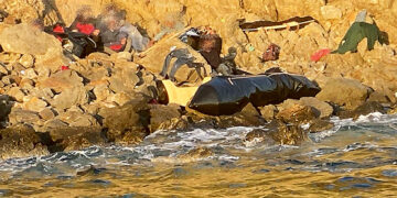 Ελληνικό κράτος: Να πεθαίνουν έξω από τα σύνορα μας!