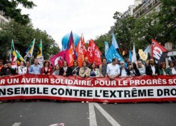 Γαλλία: Μία μεγάλη ρωγμή ή μία σημαδεμένη τράπουλα;