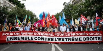 Γαλλία: Μία μεγάλη ρωγμή ή μία σημαδεμένη τράπουλα;