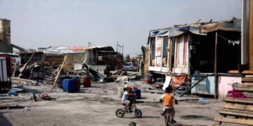 Αόρατοι άνθρωποι σε αόρατους τόπους