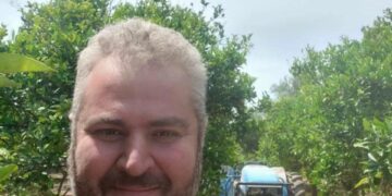 Για τον αγαπημένο μας σύντροφο, Μανώλη Βαρουξάκη