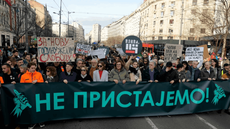 Από το Νόβι Σάντ στα Τέμπη