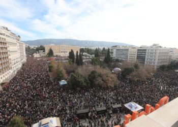 Δύο χρόνια χωρίς δικαιοσύνη για το έγκλημα των Τεμπών