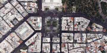 Τίποτα δεν μοιάζει λιγότερο πιθανό από μια εξέγερση αλλά τίποτα δεν είναι περισσότερο αναγκαίο