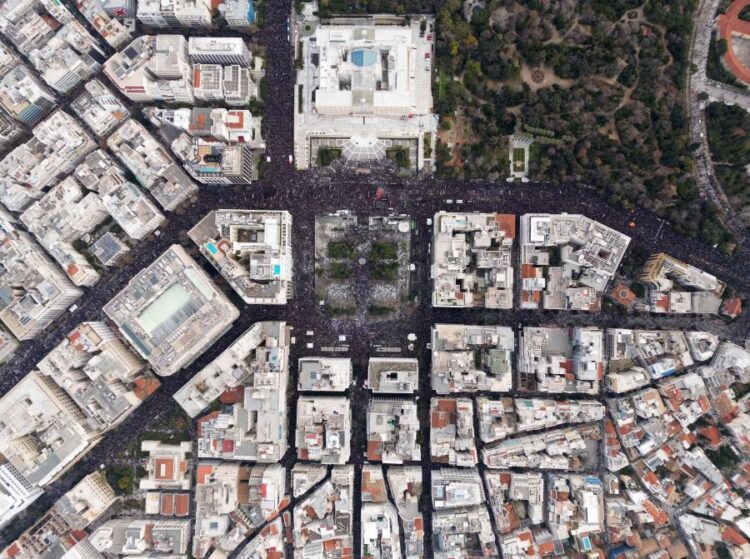 Τίποτα δεν μοιάζει λιγότερο πιθανό από μια εξέγερση αλλά τίποτα δεν είναι περισσότερο αναγκαίο