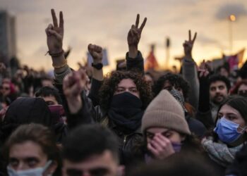 Αλληλεγγύη στους αγωνιζόμενους της Τουρκίας