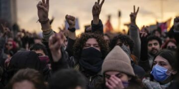 Αλληλεγγύη στους αγωνιζόμενους της Τουρκίας