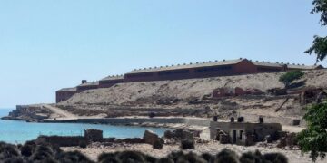 Προεδρικό Διάταγμα για τη Γυάρο – Προστασία με «παράθυρα» στην καταστροφή