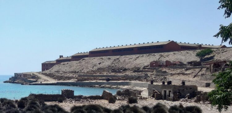 Προεδρικό Διάταγμα για τη Γυάρο – Προστασία με «παράθυρα» στην καταστροφή