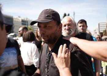 Αλληλεγγύη και δικαίωση στον Πάνο Ρούτσι και τους άλλους/ες απεργούς πείνας