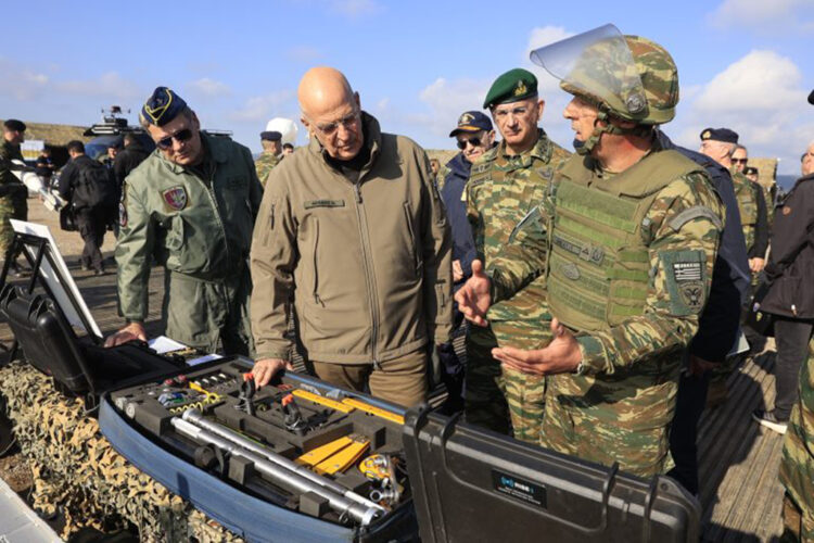 Να μην περάσει το πολυνομοσχέδιο Δένδια!