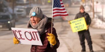 Η δολοφονική επέλαση του ICE στις Η.Π.Α.