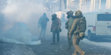 Η Αυτοκρατορία Επιστρέφει Σπίτι της;